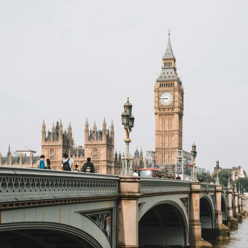 The most common myths about visas and ETAs